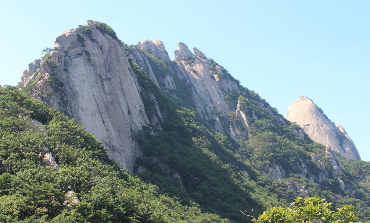 Bukhansan via Samyang-ro
