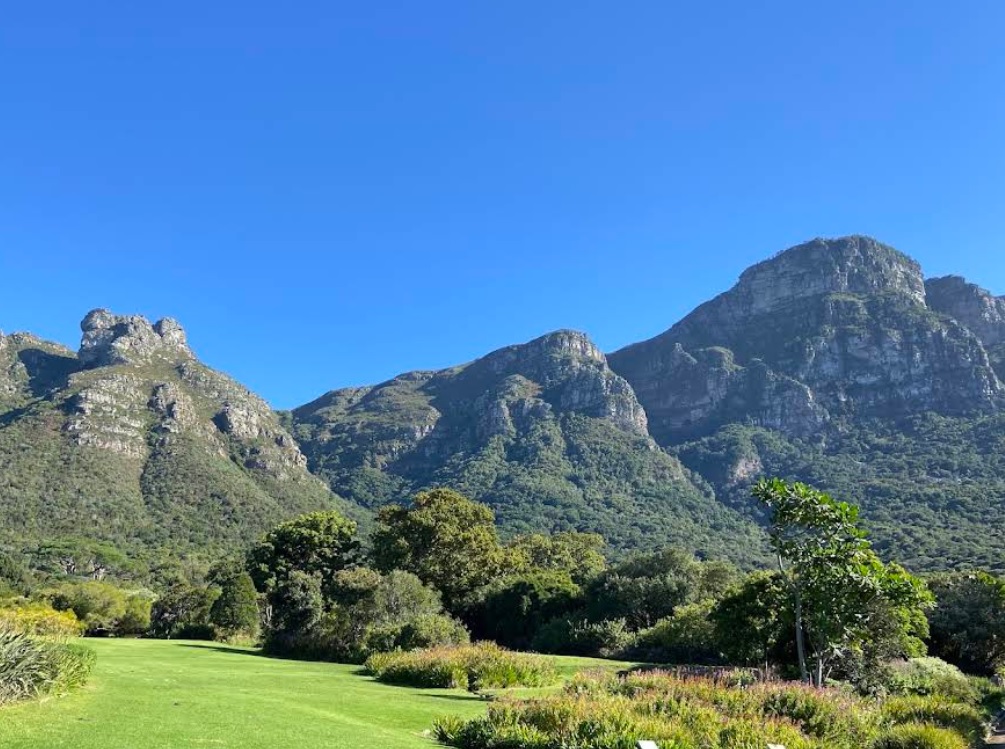Maclear's Beacon via Botanical Gardens